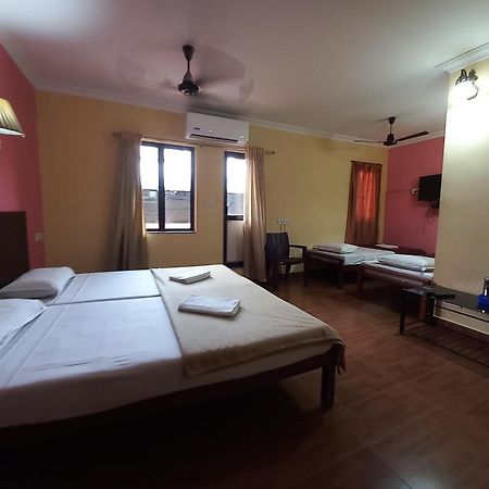 Hotel Srinivas Kochi Exterior foto