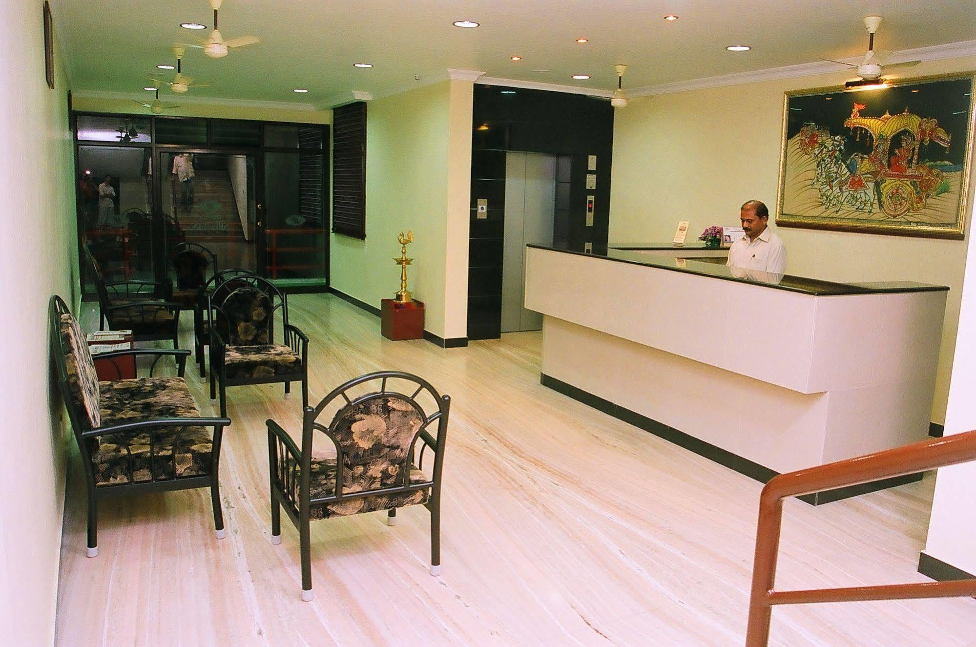 Hotel Srinivas Kochi Exterior foto